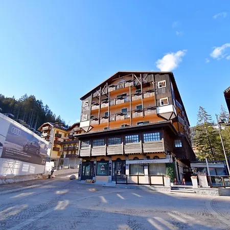 Central Sport Campiglio 403 * Madonna